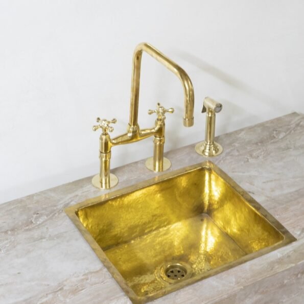 Brass Bridge Faucet With Hand Sprayer - Image 4