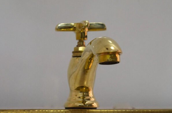Unlacquered brass single hole bathroom faucet, vintage flat cross tap ibf02 - Image 3