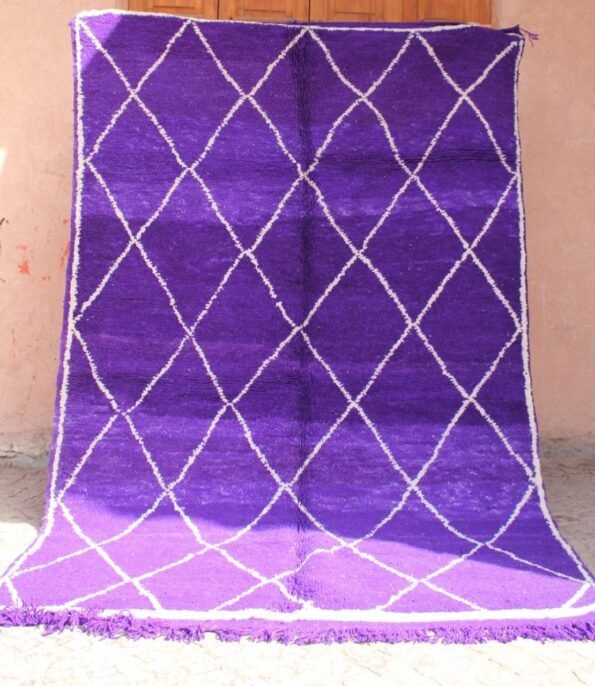 BEGHNAT | BENI OUARAIN purple Rug | 100% wool handmade in Morocco