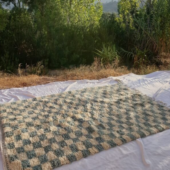 Customized DAMIA | 8'6x7 Ft | Moroccan Beni Ourain Checkered Rug | 100% wool handmade - Image 7