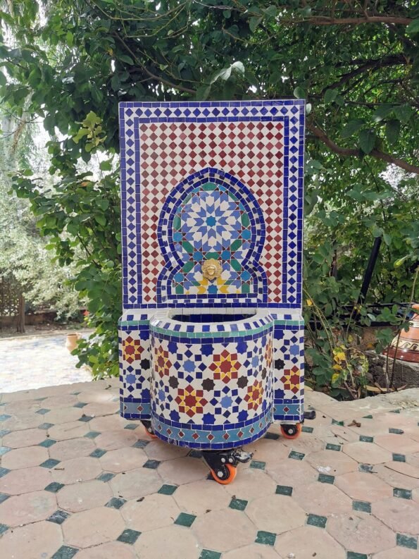 CUSTOMIZABLE Garden Patio Rustic Outdoor Wall Water Fountain  - Mosaic Artwork - Handmade Wall Fountain