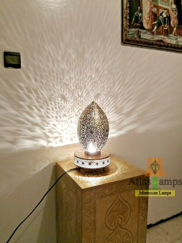 Moroccan Table lamp night light Handmade brass decoration lighting Lampshade, Moroccan lamp, Moroccan light, Moroccan decor, Moroccan design - Image 4
