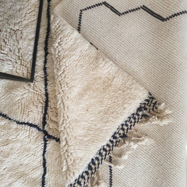 LACY | 10x7'4 Ft | 3,06x2,27 m | Moroccan Beni Mrirt Rug | 100% wool handmade - Image 4