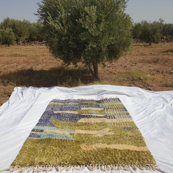 Moroccan Beni Ouarain Green & Blue Rug | KIZAM | 7'5 x 5'6 Ft | 2,3x1,7 m | 100% wool handmade - Image 2