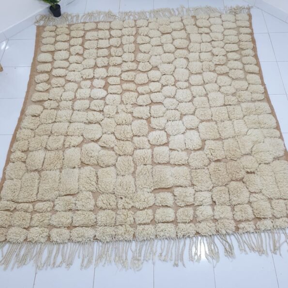 Squared GOUTA (Super Soft Super Thick) | 7'7x7'7 Ft | 2,36x2,36 m | Moroccan Beni Mrirt Rug | 100% wool handmade - Image 6