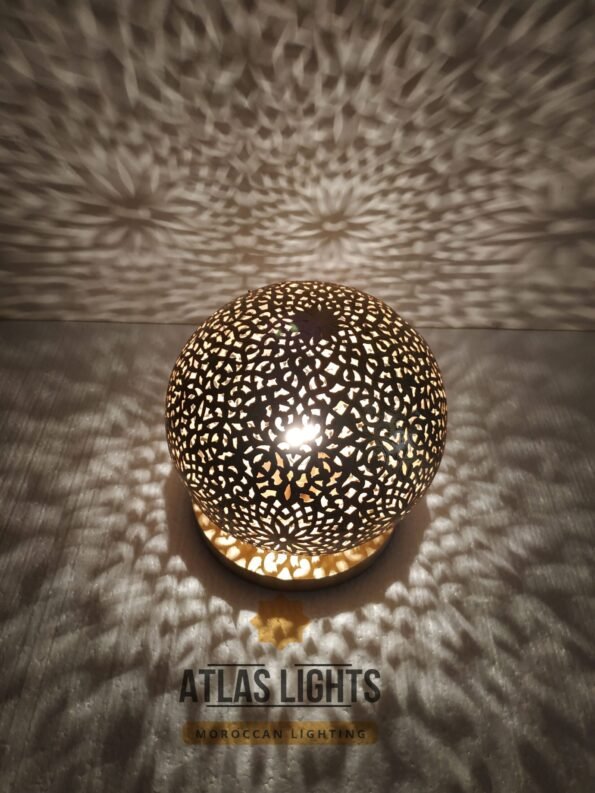 Moroccan Table Lamp Lighting Engraved ball Brass - Image 3