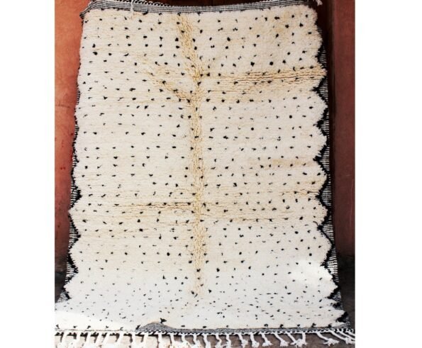 TIFAWIN | BENI OUARAIN White & Black Rug | 100% wool handmade in Morocco