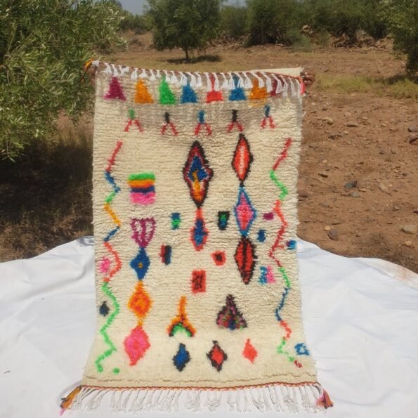 White Azilal Moroccan Rug | Vintage Moroccan Rug | Vintage Berber Rug | Moroccan Area Rug | Authentic Handmade Moroccan Wool Rug | 5'3x3'3 ft