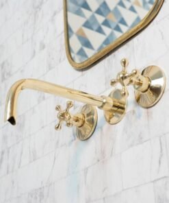 Antique Brass Wall Mounted Faucet With Snake Mouth