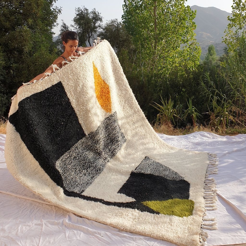 BILFRA | 8x7 Ft | 2,46x2,15 m | Moroccan Beni Ourain Rug | 100% wool handmade