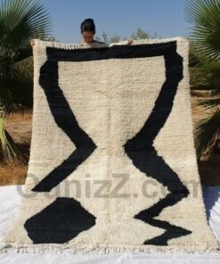 DIVIA | 8'2x5'7 Ft | 2,50x1,75 m | Moroccan Beniourain Rug | 100% wool handmade