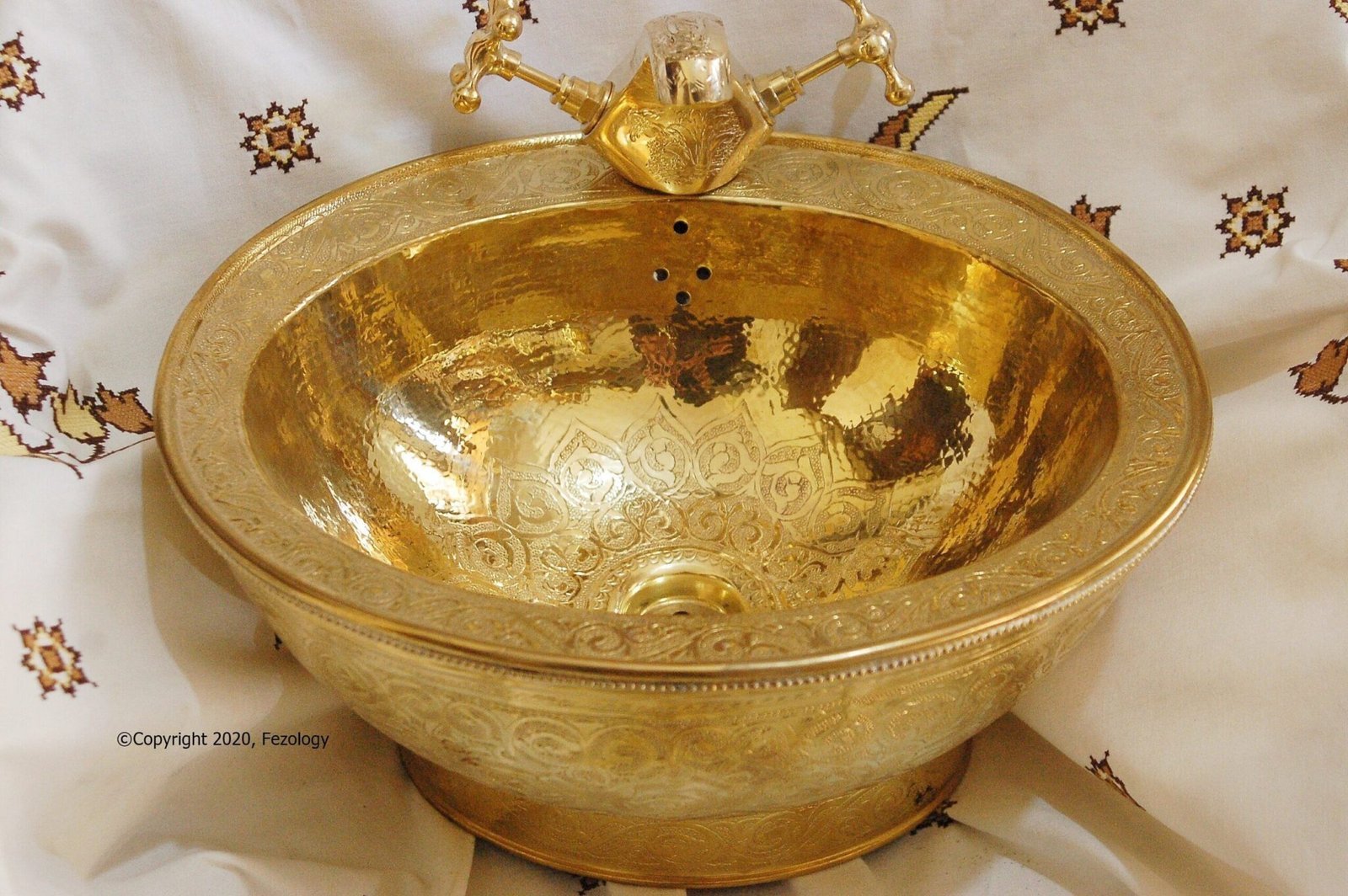 Antique Sink - Brass Sinnk - Hand Hammered Engraved Golden Sink - Oval Engraved Finish Engraved Sink - Farmhouse Vessel Sink - Bar Sink