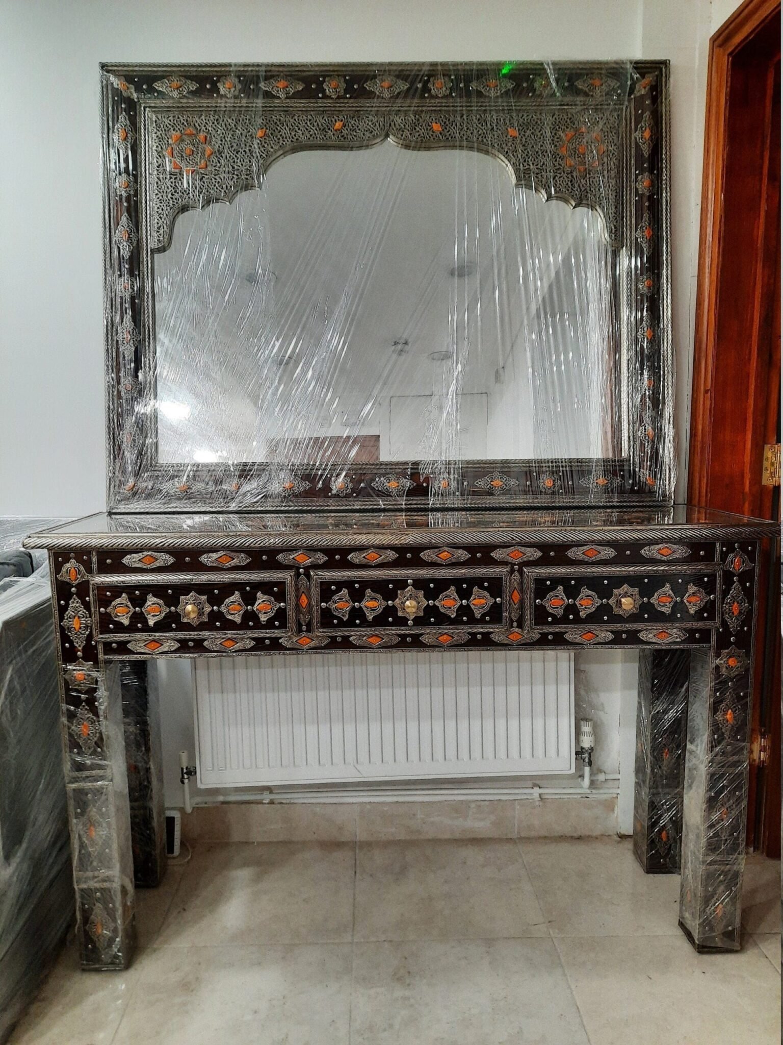 Moroccan Large Console with Mirror