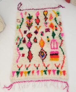 Moroccan White Rug Azilal | SYALA | 4'6x3' Ft | 1,40x0,92 m | 100% wool handmade