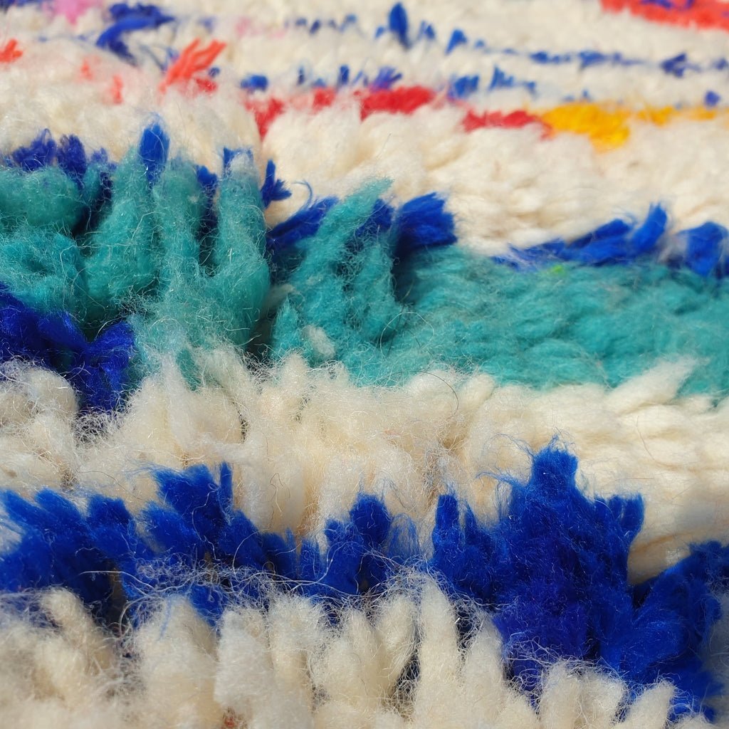 white-azilal-moroccan-rug-vintage-moroccan-rug-vintage-berber-rug-moroccan-area-rug-authentic-handmade-moroccan-wool-rug-47x33-ft-699242