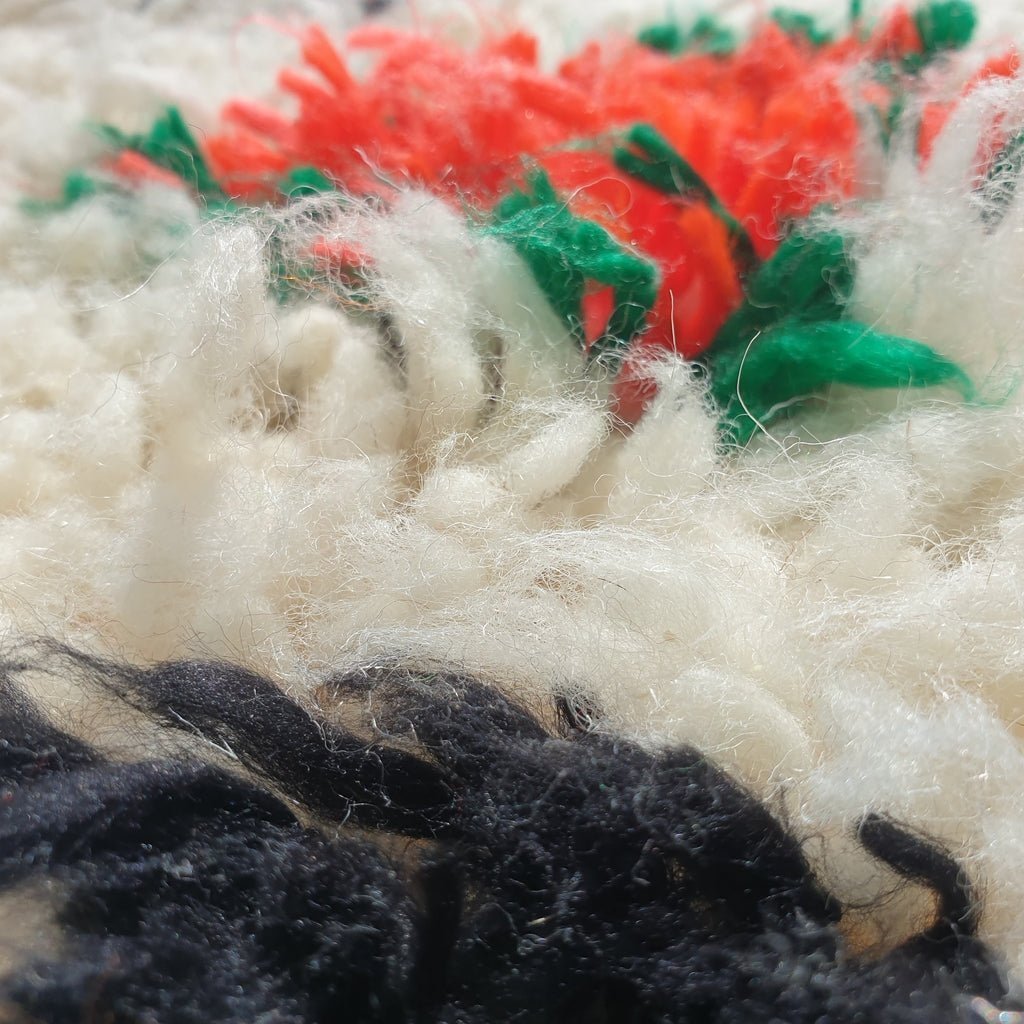 white-azilal-moroccan-rug-vintage-moroccan-rug-vintage-berber-rug-moroccan-area-rug-authentic-handmade-moroccan-wool-rug-48x33-ft-154336